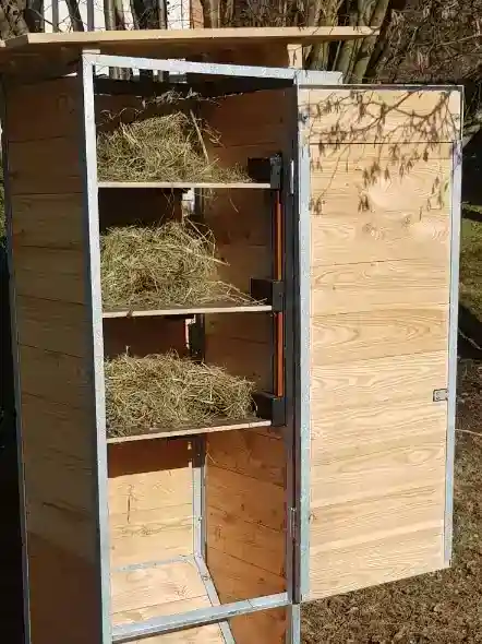 dávkovač sena